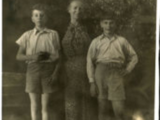 #7John, Bessie Lowenhaupt, Walter, St. Louis '40 Bessie Lowenhaupt, John and Walter Gusdorf