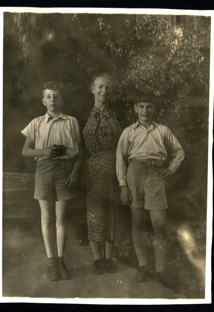 Bessie Lowenhaupt, John and Walter Gusdorf