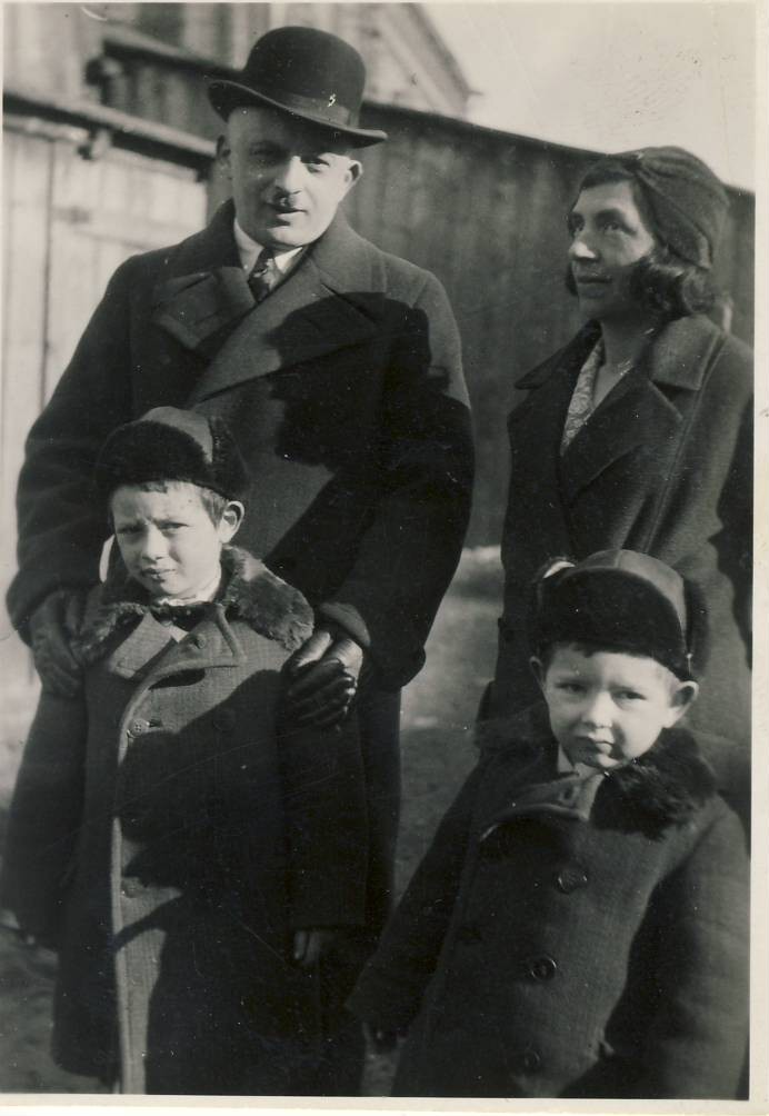 Mendel's Family 1935