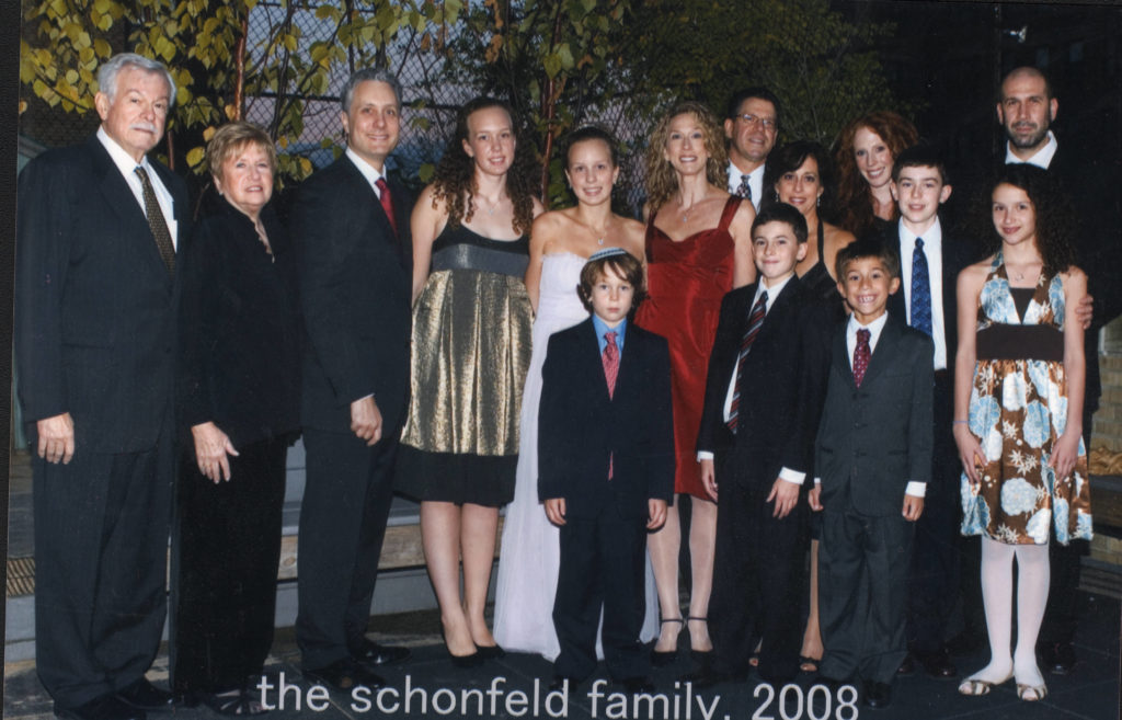 Schonfeld Family, 2008