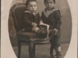 Brothers Ludwig and Ferdinand in 1917