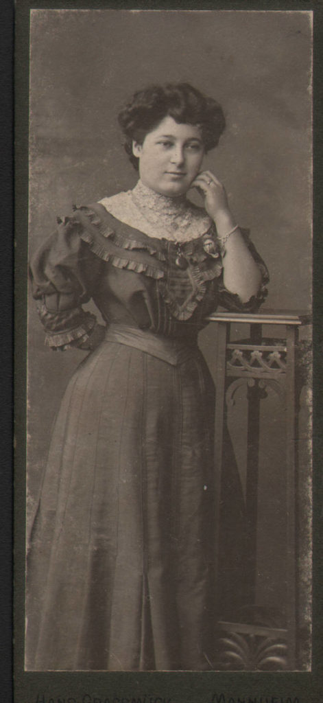 Elsie's mother in 1909